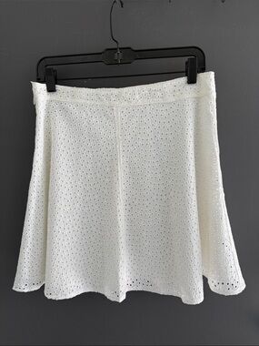 BCBGMaxAzria White Eyelet Skater Skirt Size M Flare mini skirt Coquette Girl